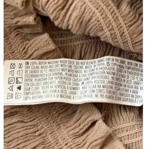 Forever 21 Women’s Tan Log Sleeves Ruched Crop Top Size Medium - Picture 2 of 6